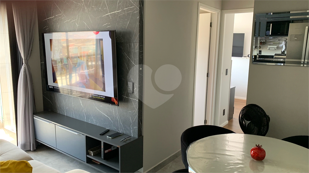 Apartamento de 2 dormitórios (1 suite) na Parada Inglesa. 