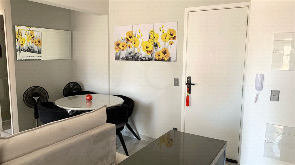 Apartamento de 2 dormitórios (1 suite) na Parada Inglesa. 