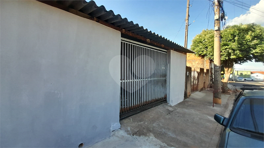 Casa à venda com 2 quartos, 80m² - Foto 11