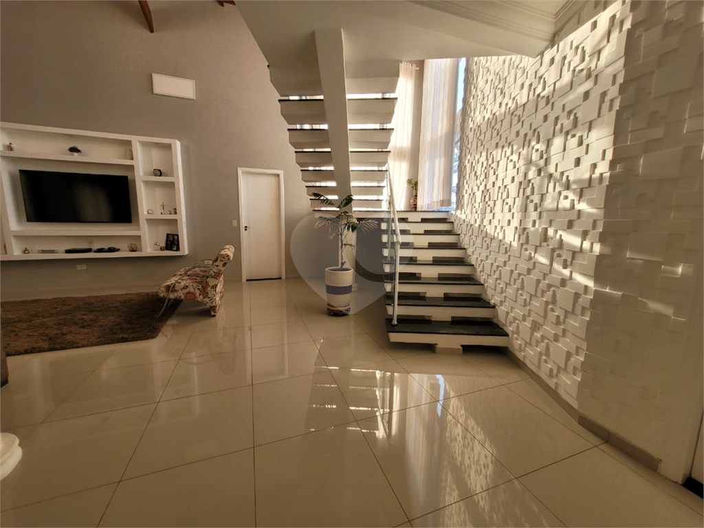 Casa de Condomínio à venda e aluguel com 4 quartos, 330m² - Foto 35