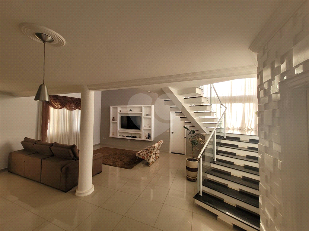 Casa de Condomínio à venda e aluguel com 4 quartos, 330m² - Foto 34