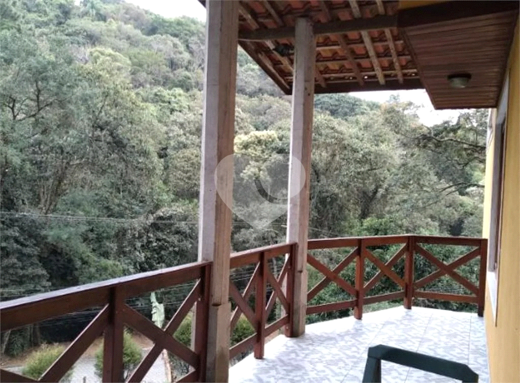 Casa de Condomínio à venda com 4 quartos, 250m² - Foto 19