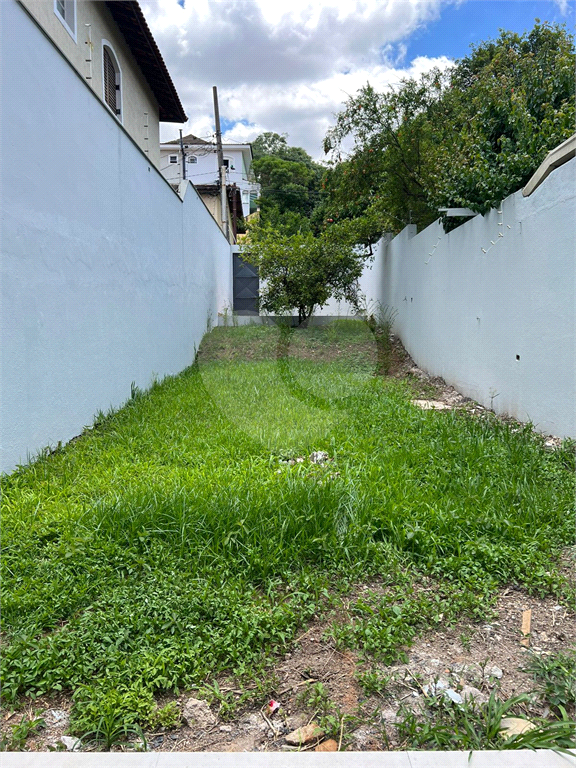 Sobrado  no Tremembé  com 3 dormitórios sendo 1 suíte e 3 vagas 