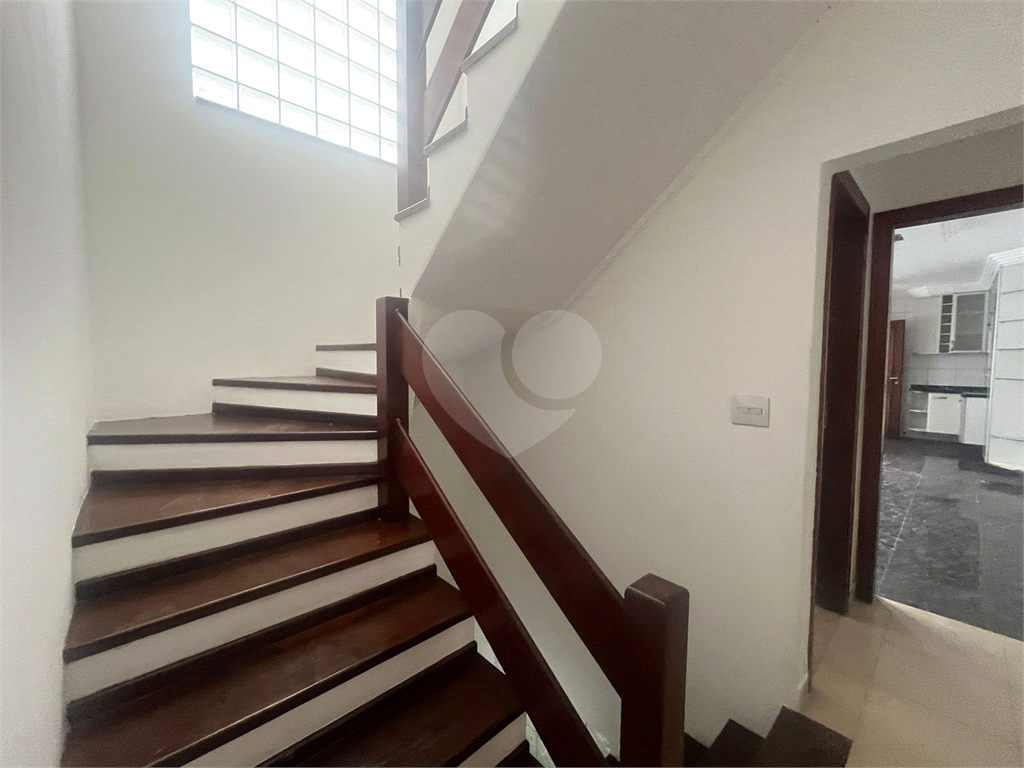 Sobrado  no Tremembé  com 3 dormitórios sendo 1 suíte e 3 vagas 