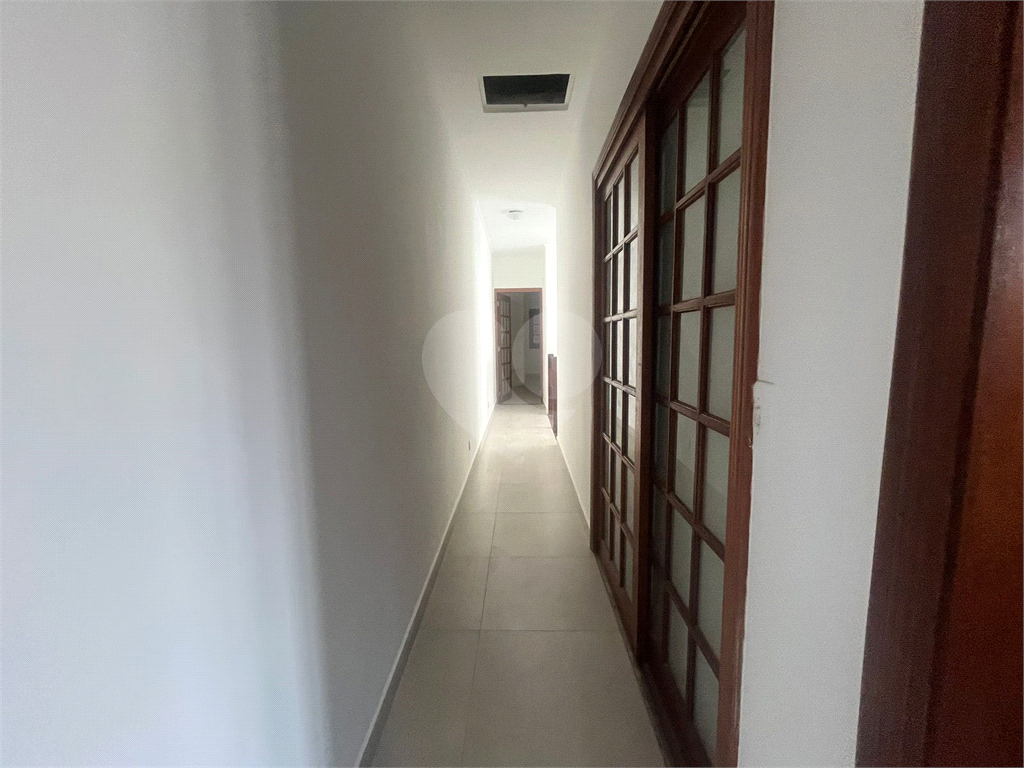 Sobrado  no Tremembé  com 3 dormitórios sendo 1 suíte e 3 vagas 