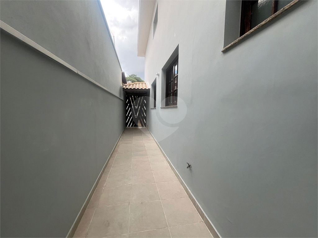 Sobrado  no Tremembé  com 3 dormitórios sendo 1 suíte e 3 vagas 