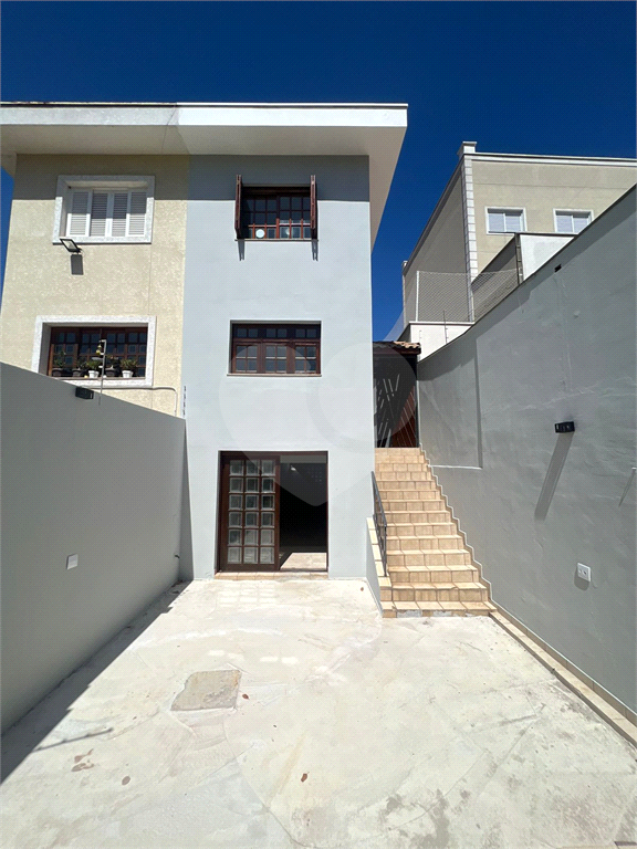 Sobrado  no Tremembé  com 3 dormitórios sendo 1 suíte e 3 vagas 