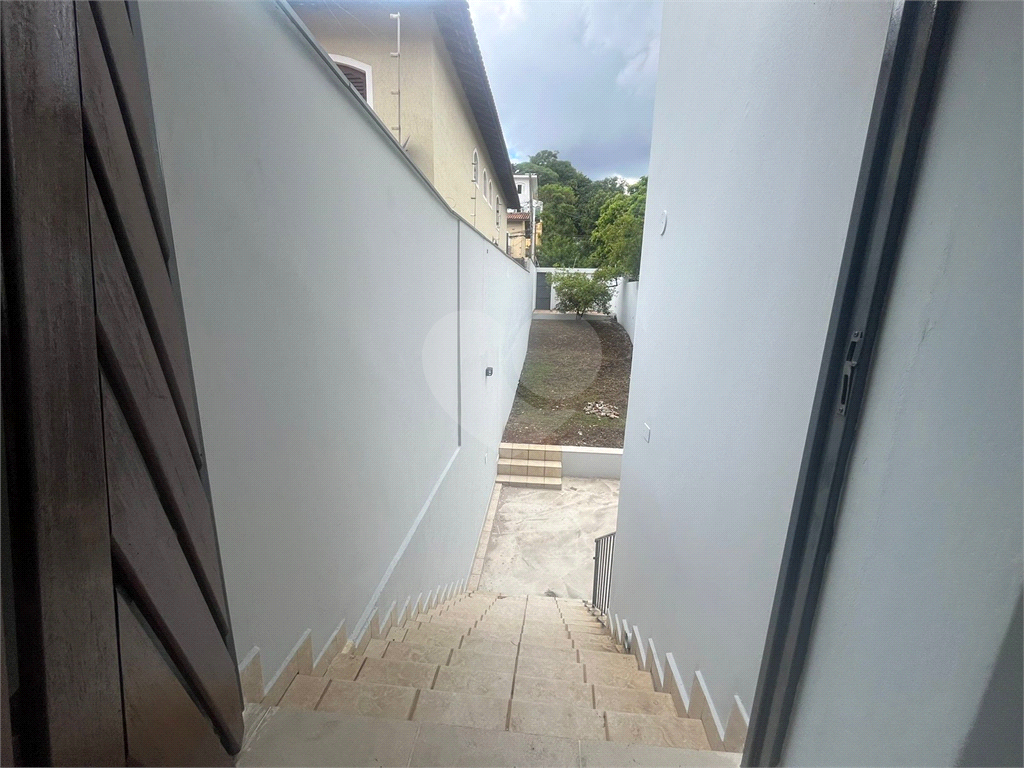 Sobrado  no Tremembé  com 3 dormitórios sendo 1 suíte e 3 vagas 