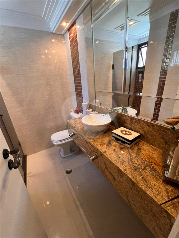 APARTAMENTO em SANTANA