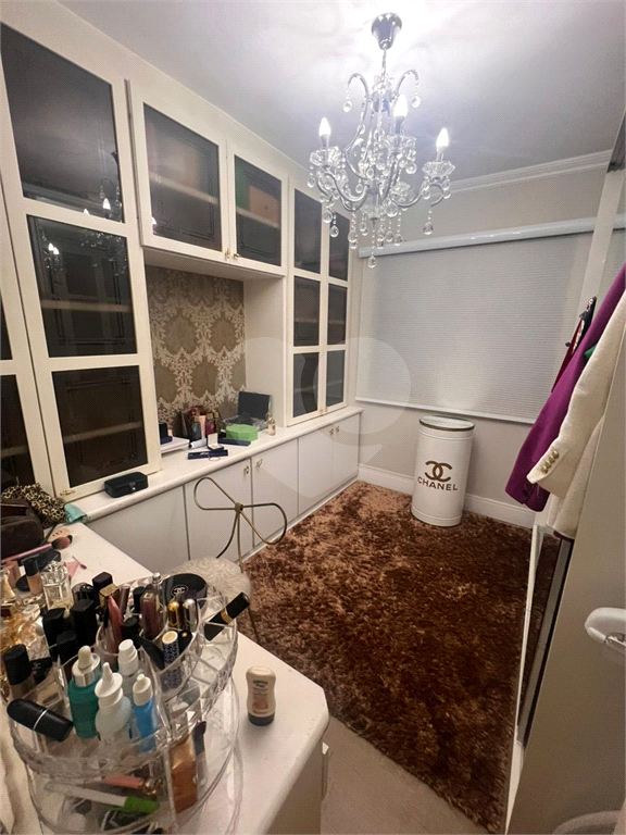 APARTAMENTO em SANTANA