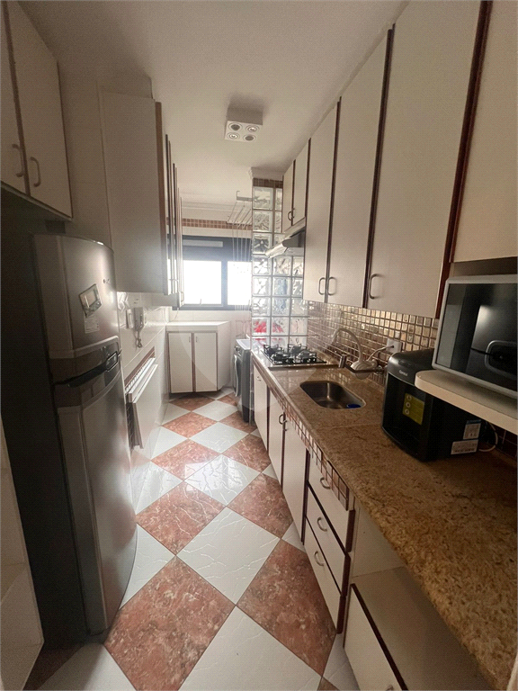 APARTAMENTO em SANTANA