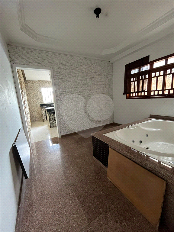 Casa a venda em Guarulhos.