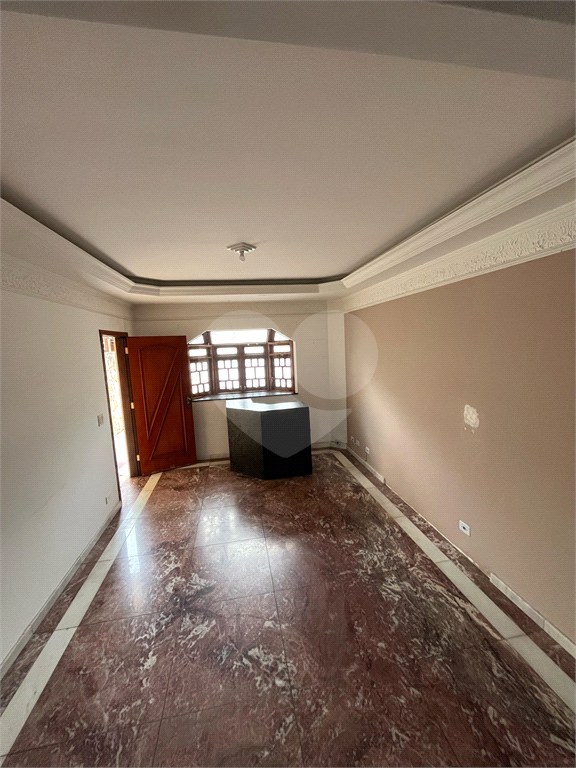 Casa a venda em Guarulhos.