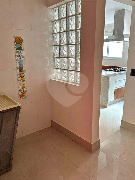 Sobrado à venda com 3 quartos, 348m² - Foto 13