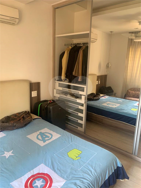 Apartamento à venda com 3 quartos, 275m² - Foto 2