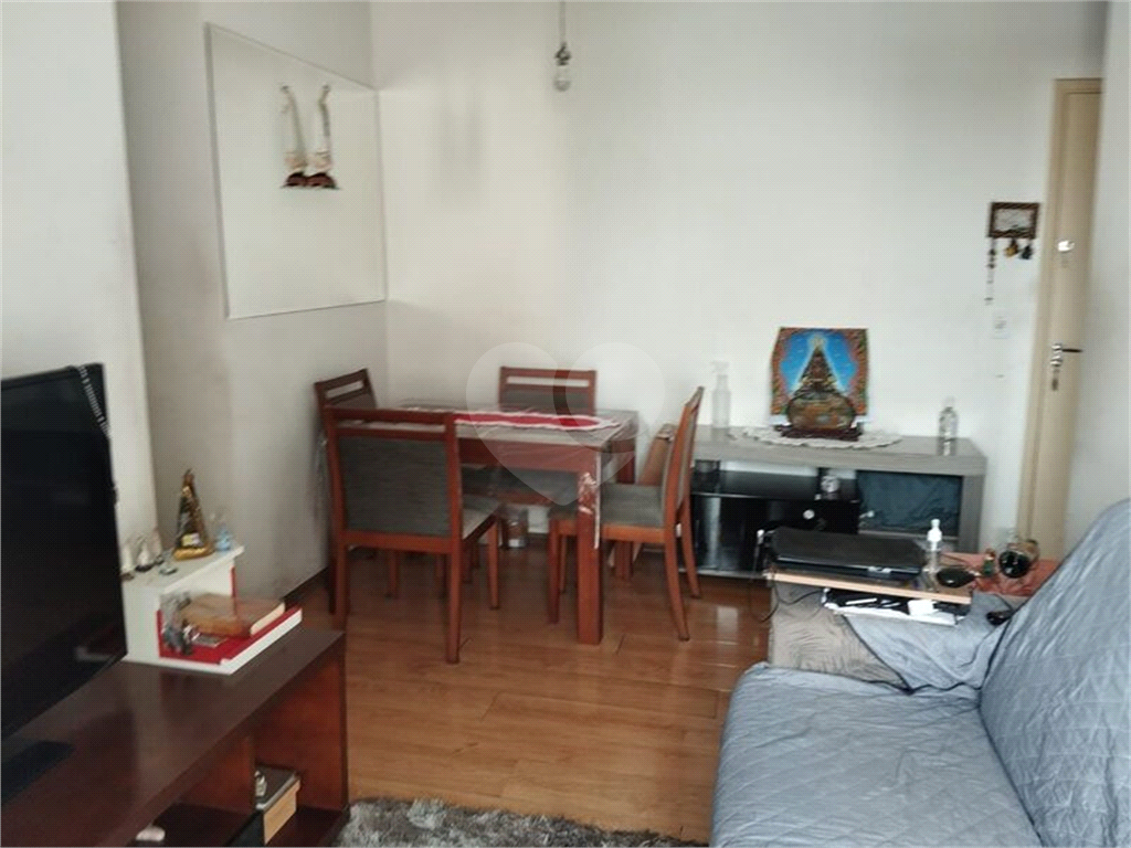 Apartamento à venda com 2 quartos, 50m² - Foto 21