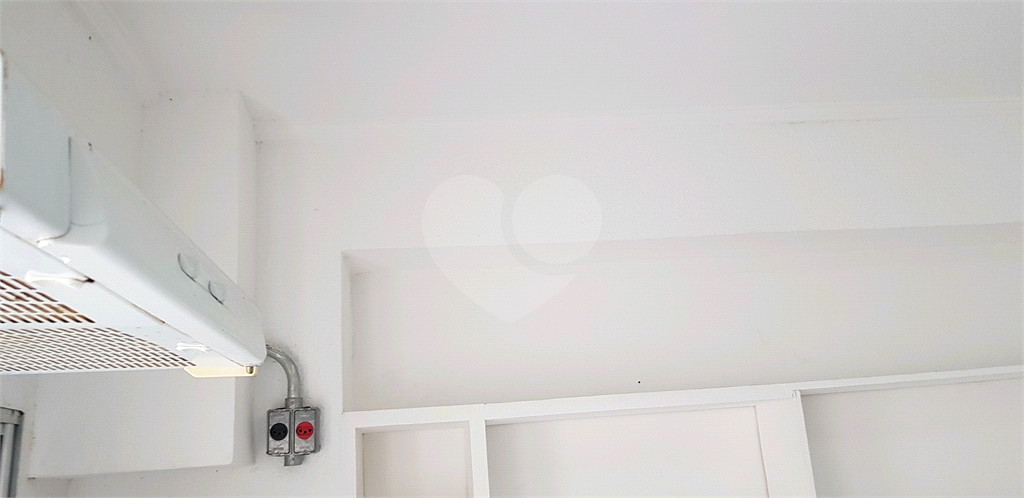 CASA TÉRREA A VENDA COM 06 APARTAMENTOS PARA LOCAÇÃO - ÓTIMO PARA INVESTIDOR - PRAÇA ARVORE