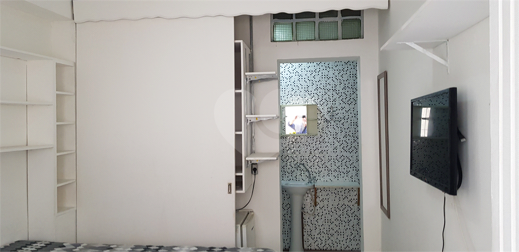CASA TÉRREA A VENDA COM 06 APARTAMENTOS PARA LOCAÇÃO - ÓTIMO PARA INVESTIDOR - PRAÇA ARVORE