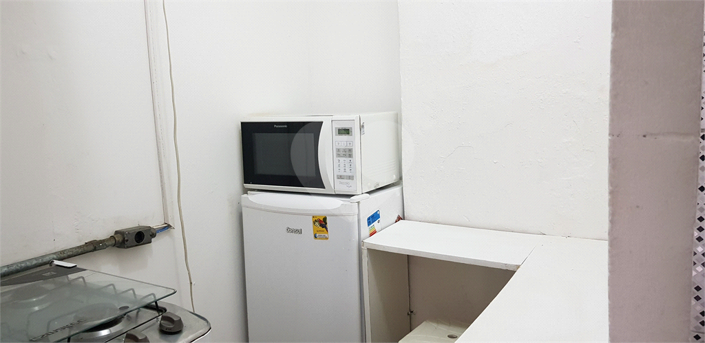 CASA TÉRREA A VENDA COM 06 APARTAMENTOS PARA LOCAÇÃO - ÓTIMO PARA INVESTIDOR - PRAÇA ARVORE