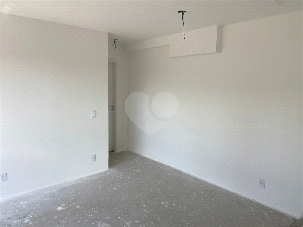 APARTAMENTO em TUCURUVI