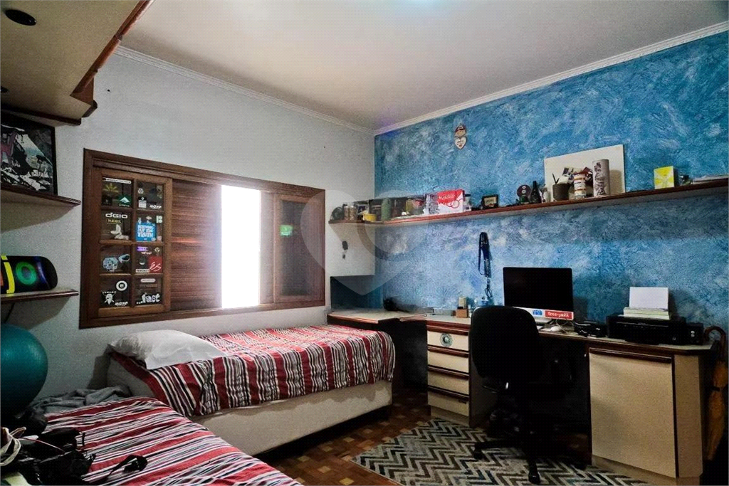 Linda casa terrea. Valor com mobília inclusa. Imóvel amplo à venda com 3 quartos, sendo 1 suíte