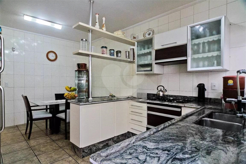 Linda casa terrea. Valor com mobília inclusa. Imóvel amplo à venda com 3 quartos, sendo 1 suíte