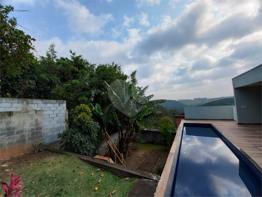 Casa de Condomínio à venda com 3 quartos, 256m² - Foto 5