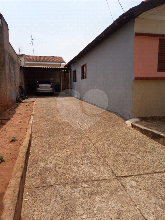 Casa à venda com 2 quartos, 100m² - Foto 11