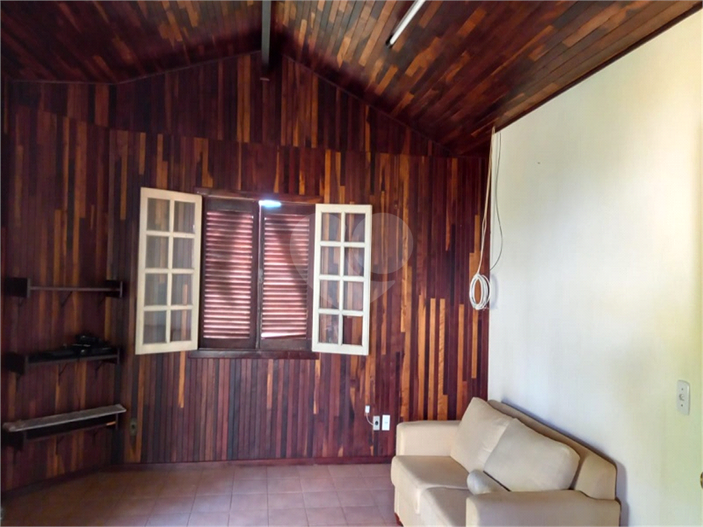 Casa à venda com 2 quartos, 100m² - Foto 11