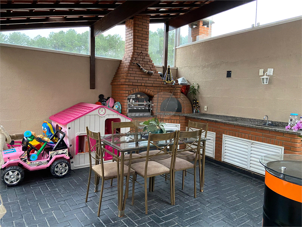 Excelente Casa - Ótimo Custo Benefício em Cotia.