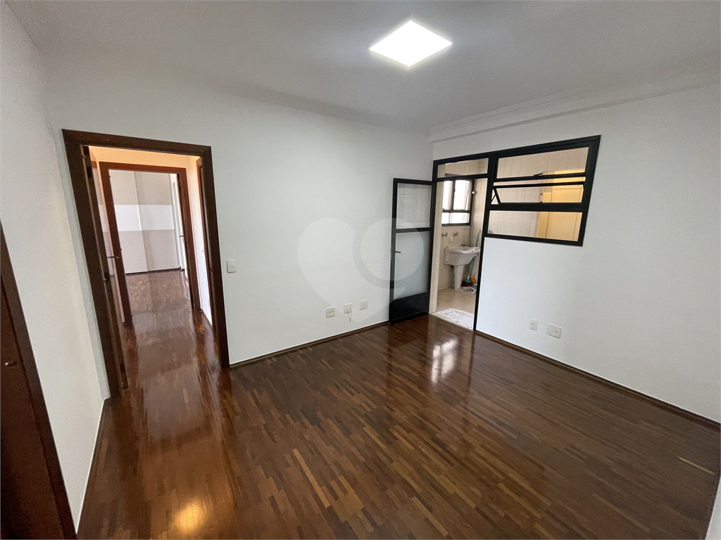 Apartamento à venda com 3 quartos, 165m² - Foto 24