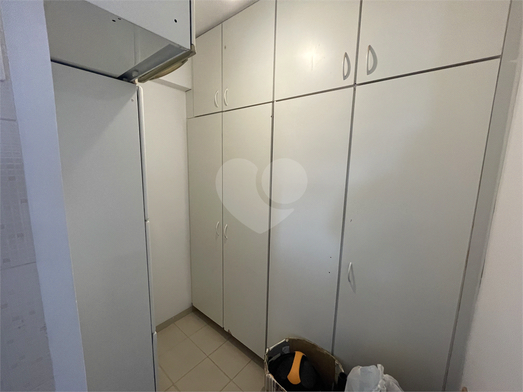 Apartamento à venda com 3 quartos, 165m² - Foto 16