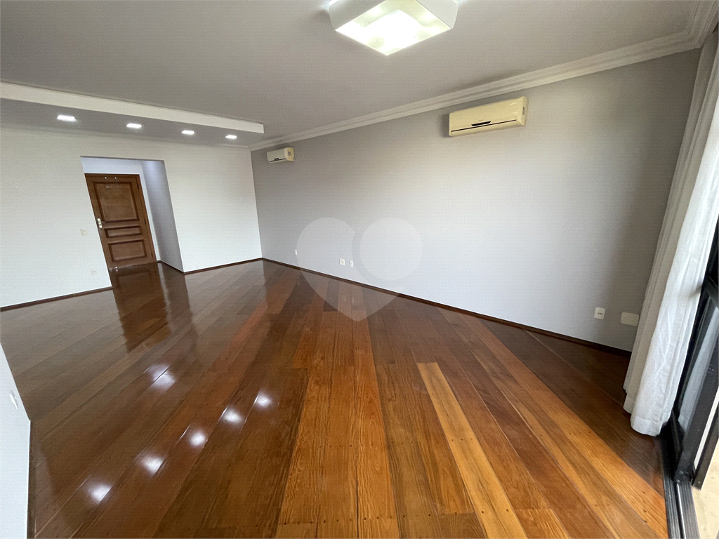 Apartamento à venda com 3 quartos, 165m² - Foto 6