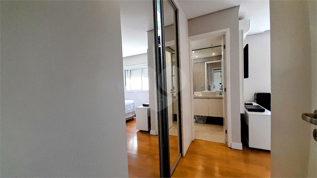 Apartamento novo  na região da Lapa/Água Branca. 103m², 3 quartos sendo uma suíte com closet.
