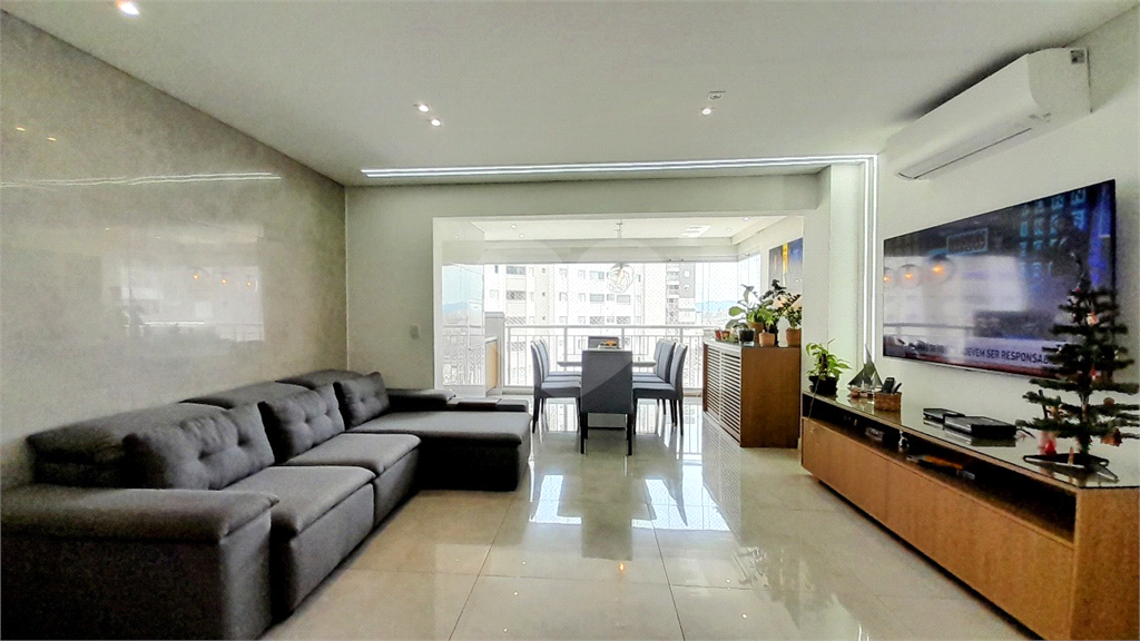 Apartamento novo  na região da Lapa/Água Branca. 103m², 3 quartos sendo uma suíte com closet.