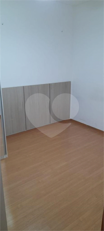 Apartamento à venda com 2 quartos, 41m² - Foto 9