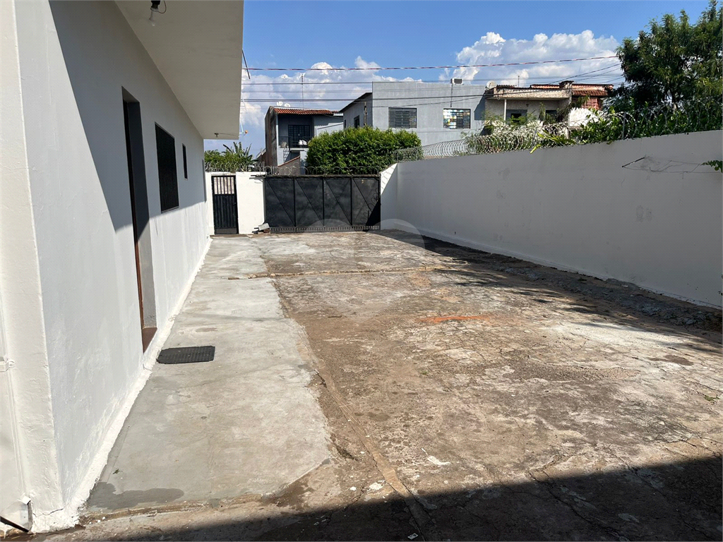 Sobrado à venda com 3 quartos, 231m² - Foto 24