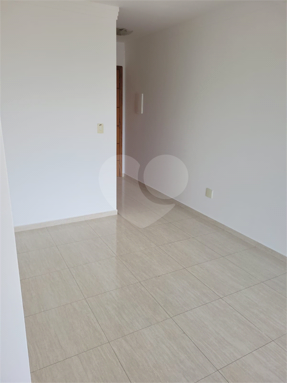 Apartamento à venda com 2 quartos, 54m² - Foto 12