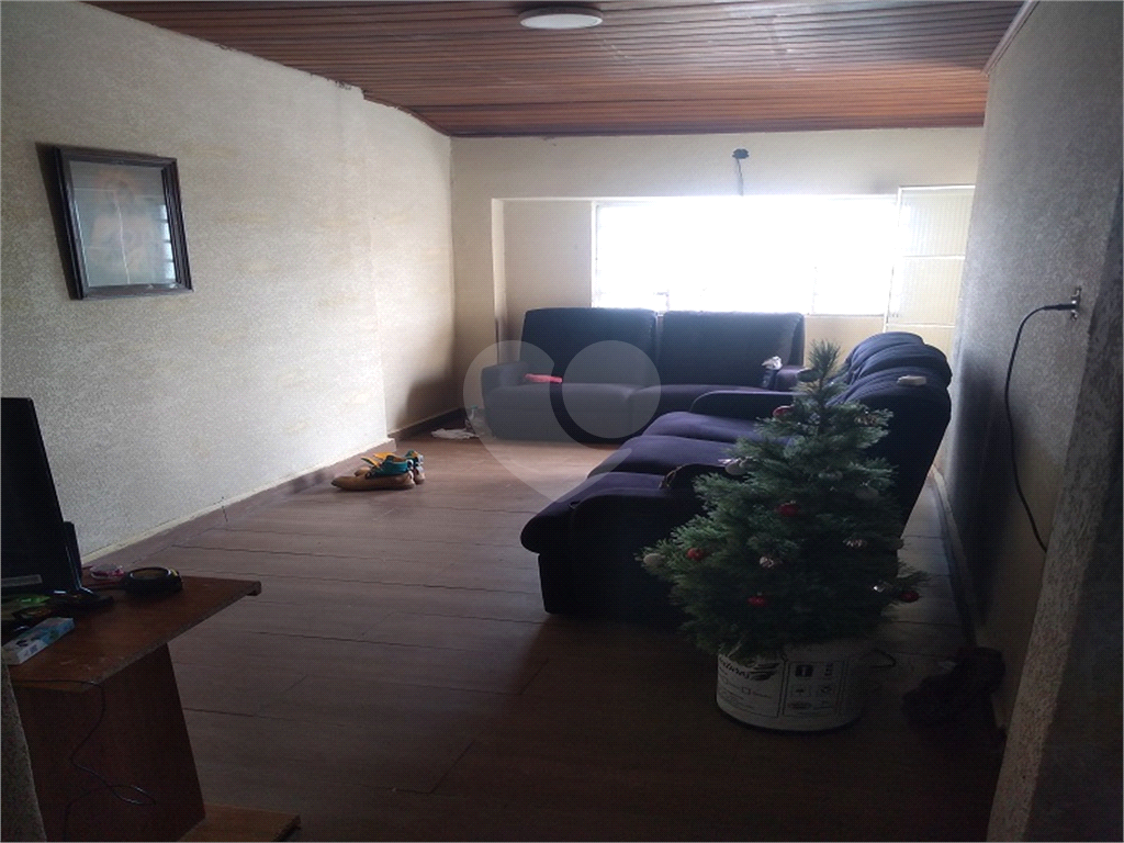 Casa à venda com 3 quartos, 50m² - Foto 16