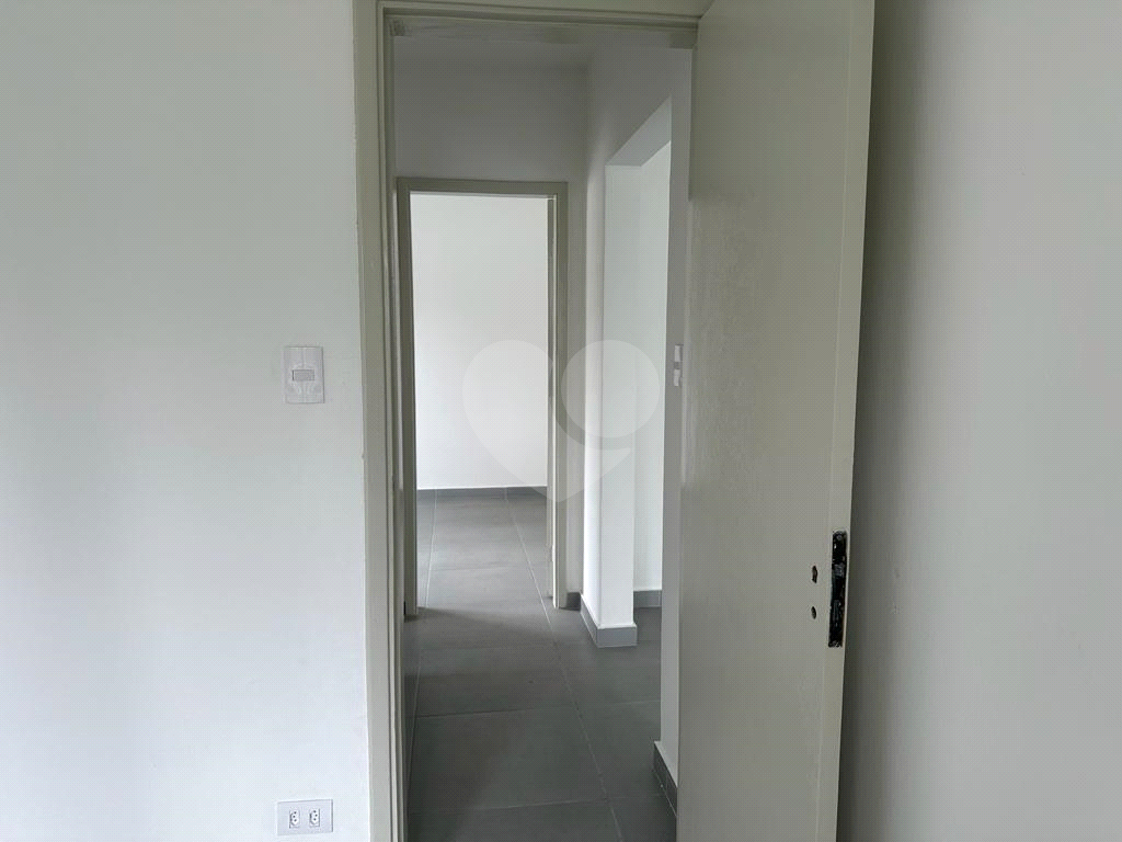 Apartamento à venda com 2 quartos, 72m² - Foto 10