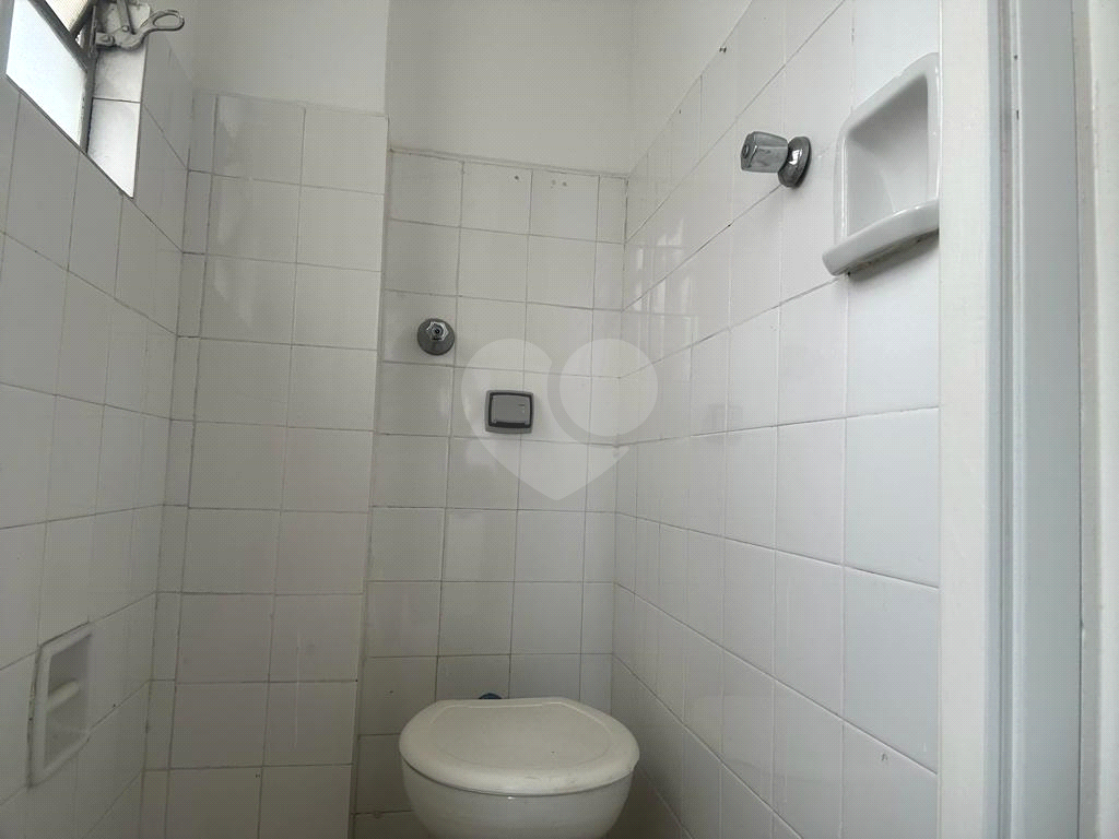 Apartamento à venda com 2 quartos, 72m² - Foto 28