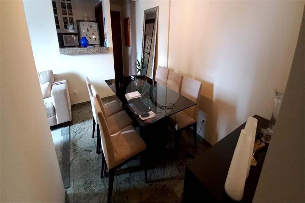 APARTAMENTO em SANTANA