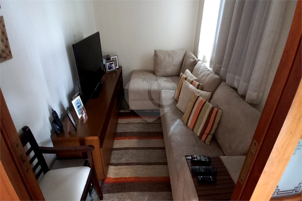 APARTAMENTO em SANTANA