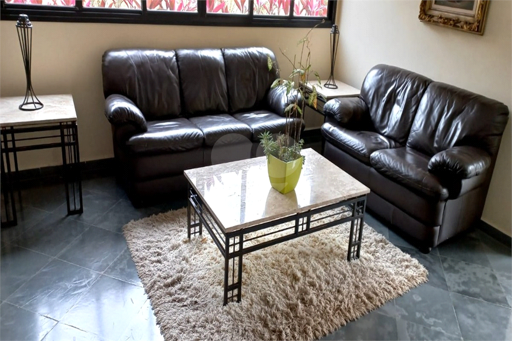 APARTAMENTO em SANTANA