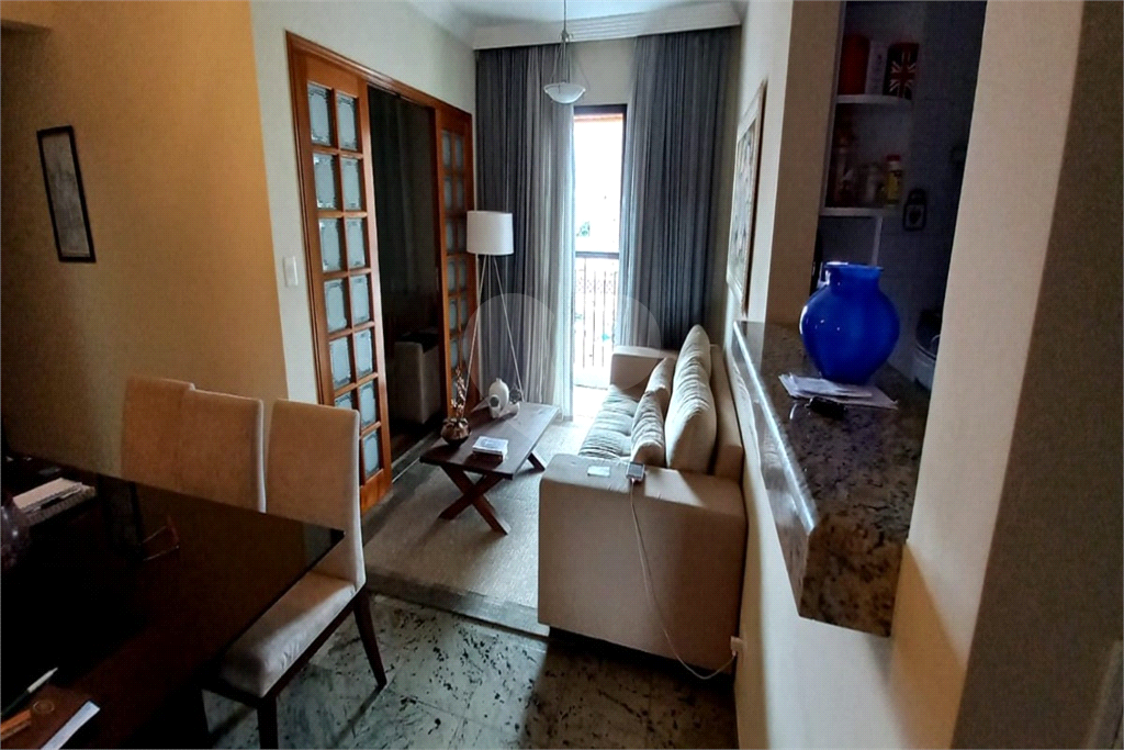 APARTAMENTO em SANTANA