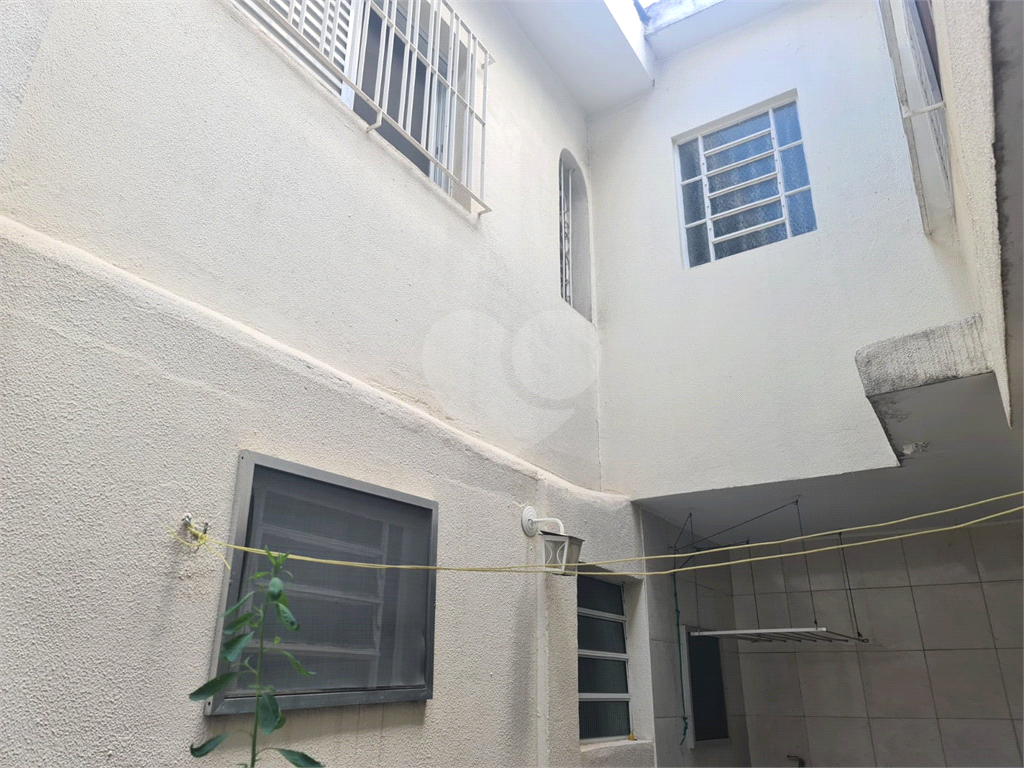 Sobrado à venda com 3 quartos, 300m² - Foto 43