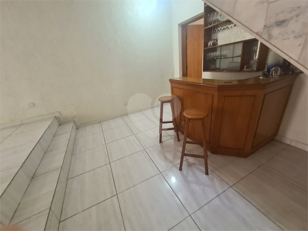 Sobrado à venda com 3 quartos, 300m² - Foto 11