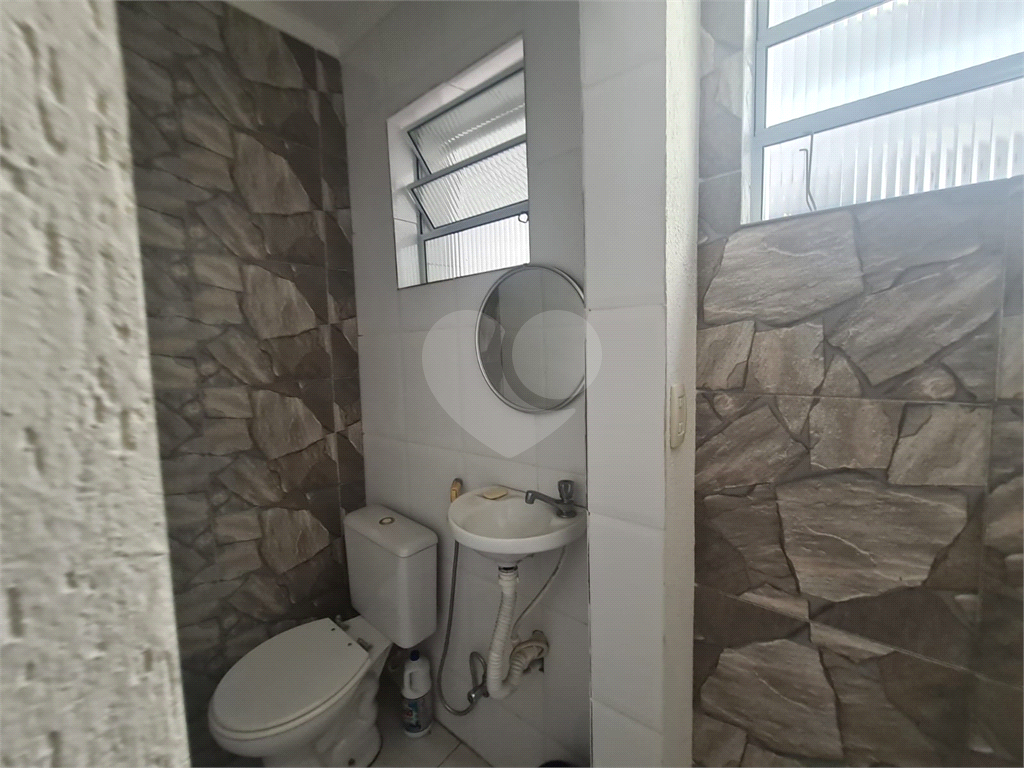 Sobrado à venda com 3 quartos, 300m² - Foto 47