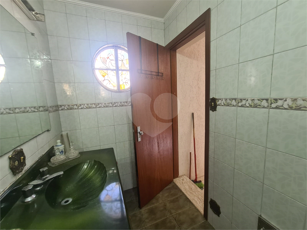 Sobrado à venda com 3 quartos, 300m² - Foto 37