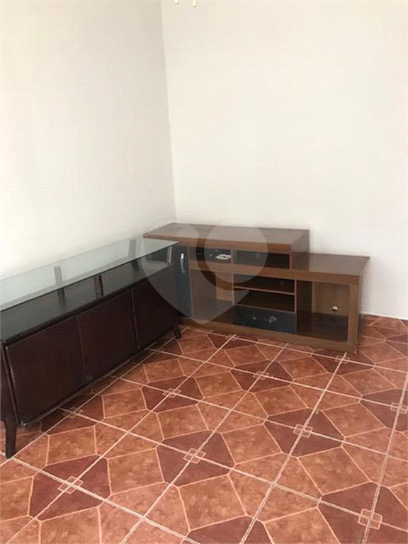 Casa à venda com 2 quartos, 60m² - Foto 7